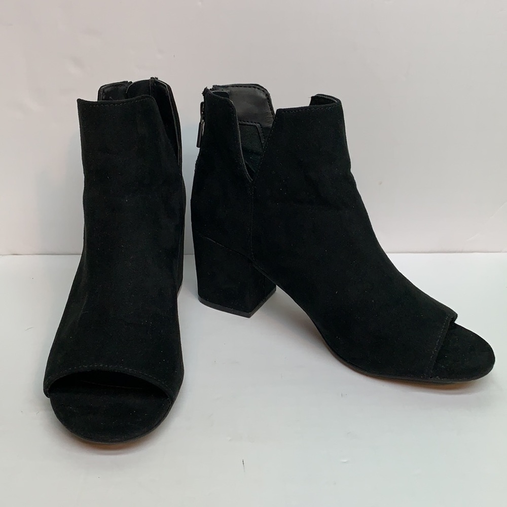 Kenneth Cole Reaction Ride Floral Embroidered Boot - Picture 3 of 8